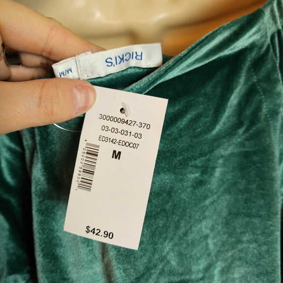 Ricki's Velour sweetheart neck blouse sz M - Picture 5 of 8